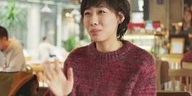 女双颁奖！双方全程笑容满面，合影展姐妹情，孙颖莎挥手太可爱！